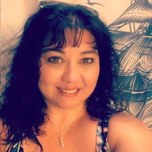 Meet your Posher, Cheryl
